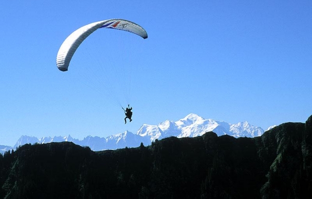  Parapendio in montagna 
